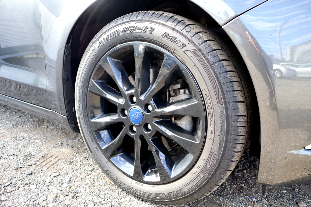 Ford Fusion 2016 photo 25