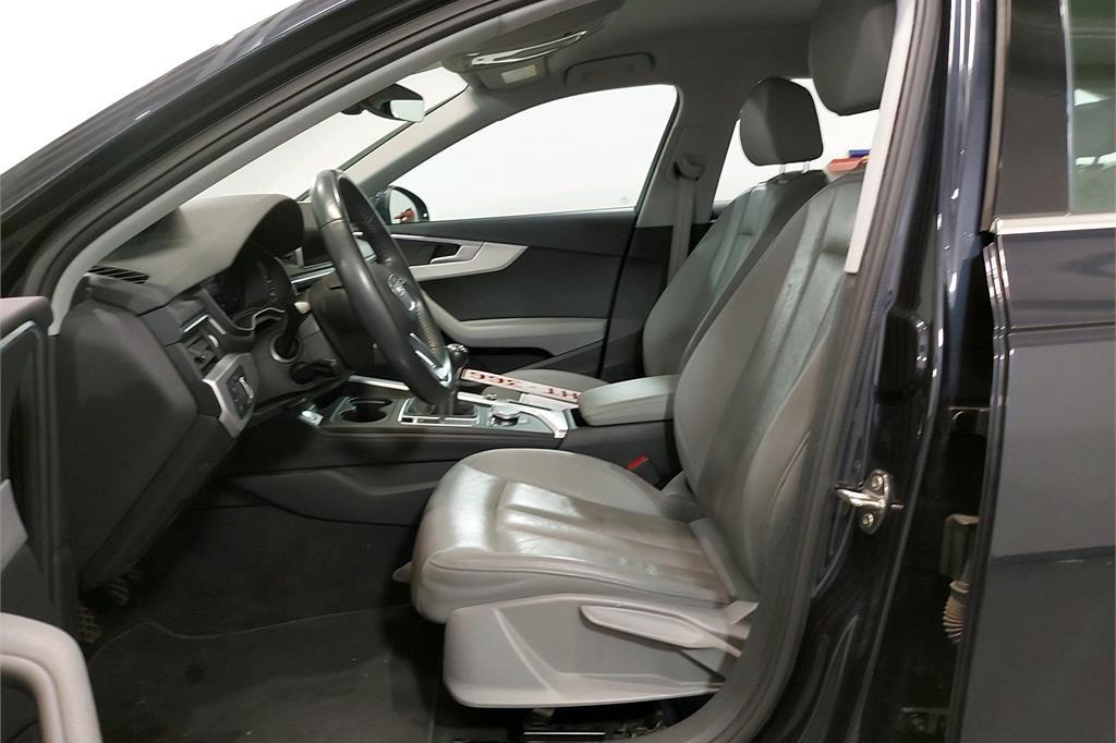 Audi A4 Avant 2017 photo 2