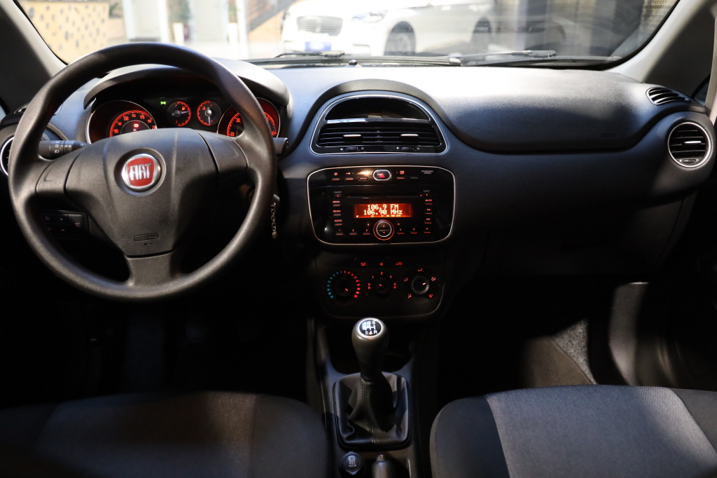 Fiat Punto 2017 фото 29