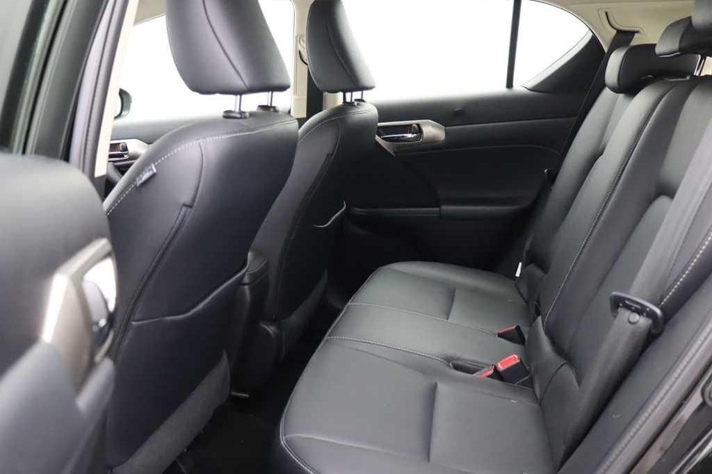 Lexus CT 2016 фото 3