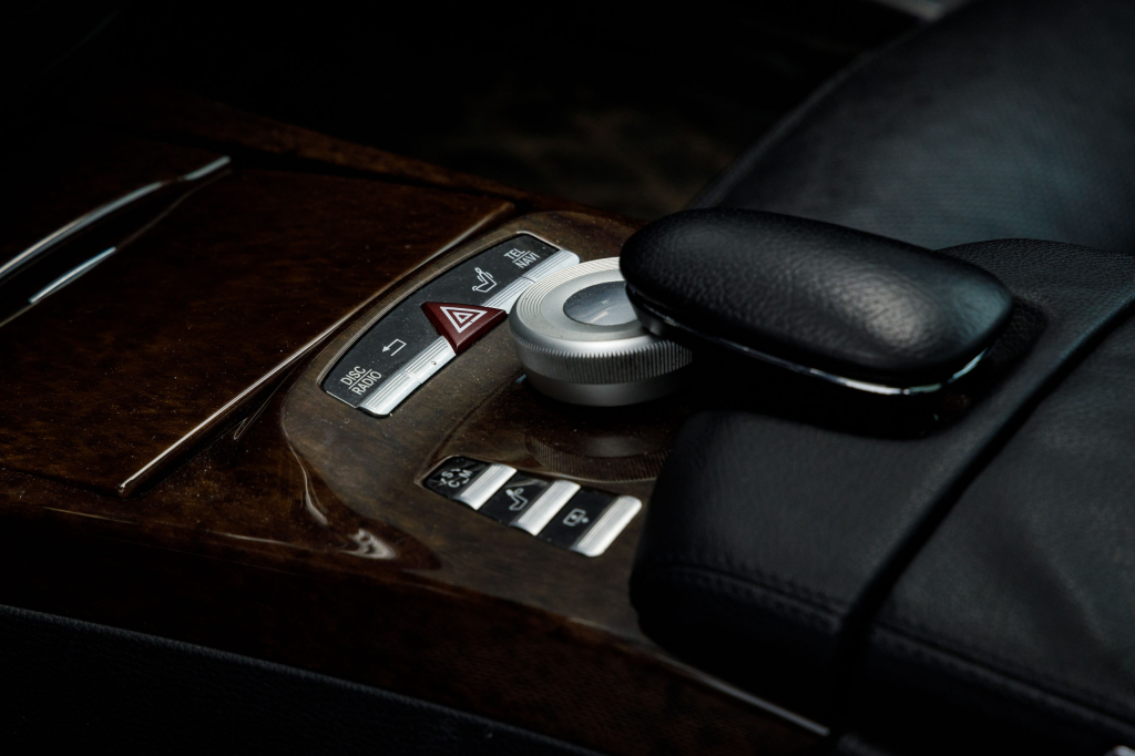 Mercedes-Benz S 350 CDI 2010 photo 27