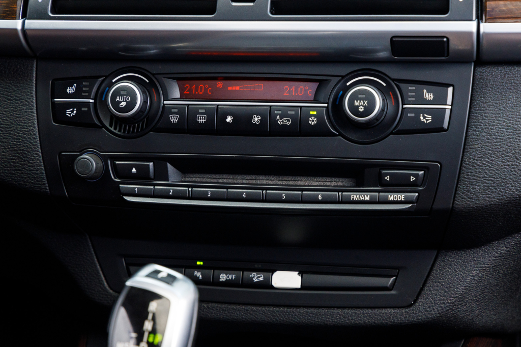 BMW X5 xDrive 35і 2011 фото 28