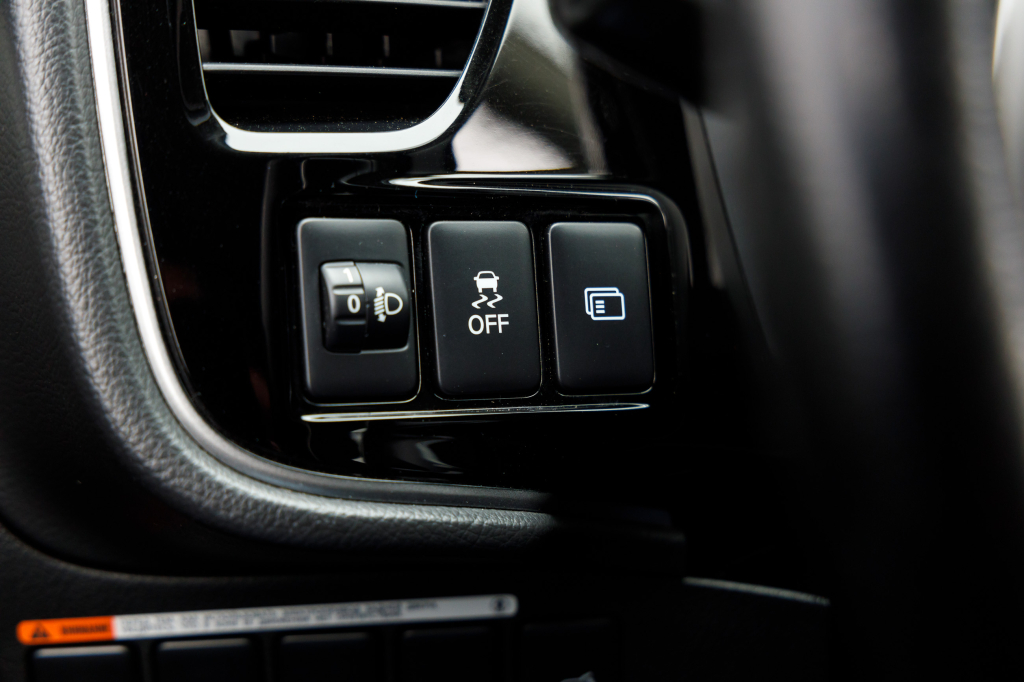 Mitsubishi Outlander 2018 фото 22