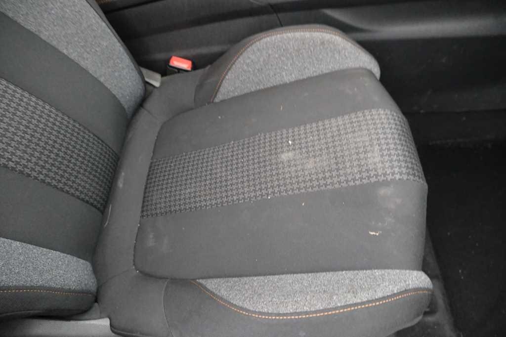 Peugeot 5008 2018 photo 23