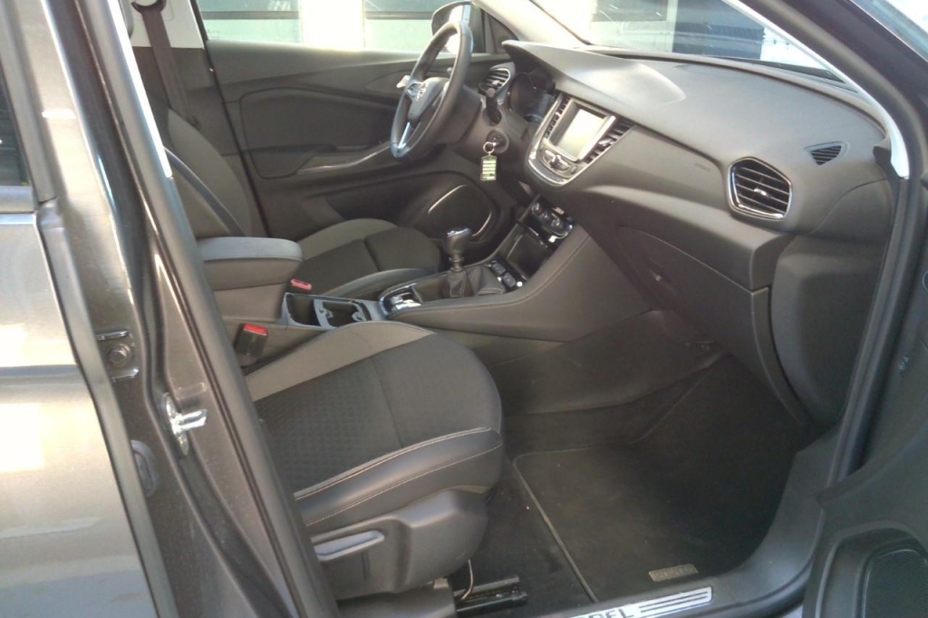 Opel Grandland X 2020 фото 1