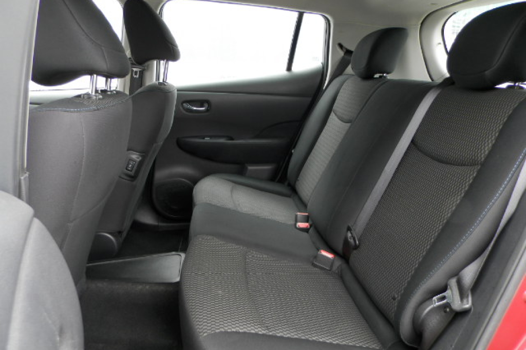 Nissan Leaf S 2014 фото 20