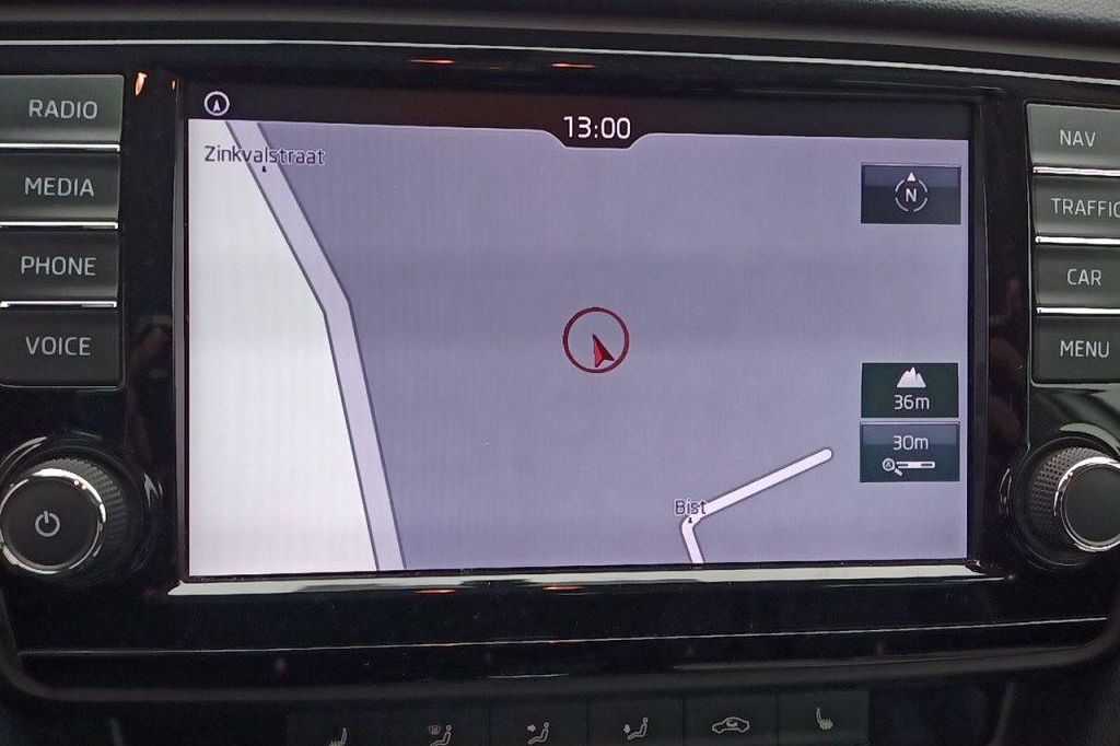 Skoda Octavia Combi 2016 фото 5