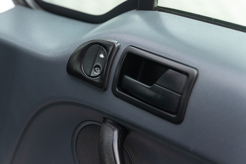 Ford Transit Connect пасс. 2008 фото 17