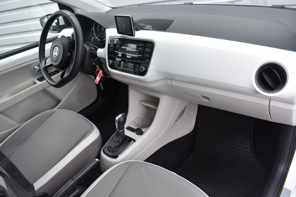 Volkswagen eUp! 2014 photo 3