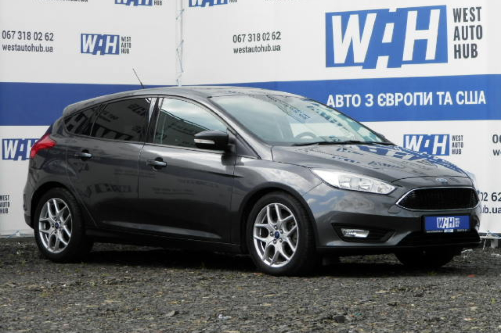 Ford Focus SE 2015 photo 2