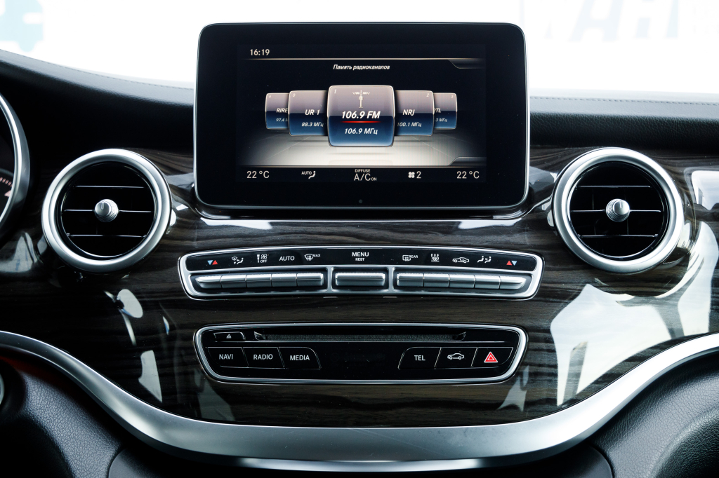 Mercedes-Benz V 250 4Matic  2015 photo 13