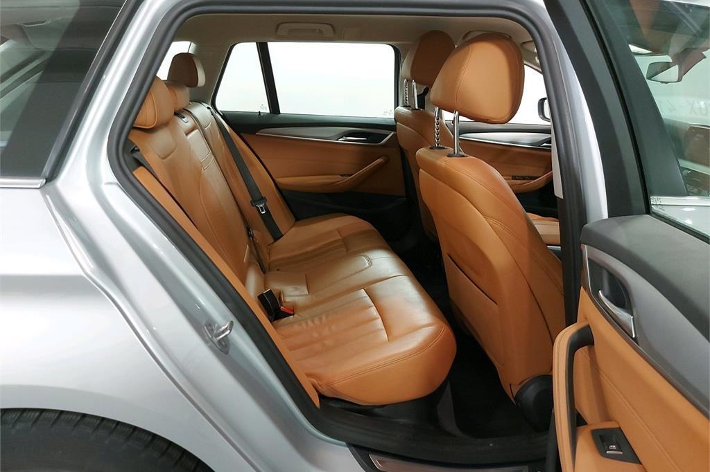 BMW 5er Touring 2017 photo 8