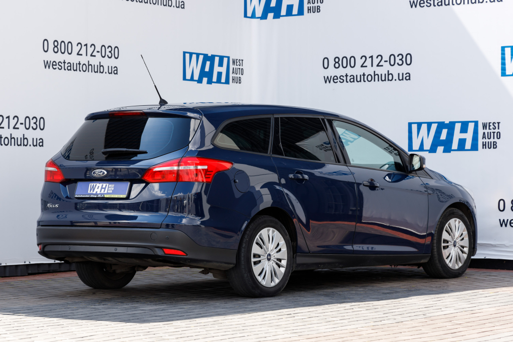 Ford Focus 2016 фото 23