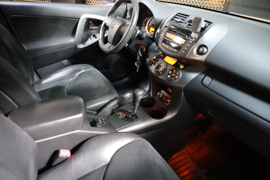 Toyota RAV4 2011 photo 31