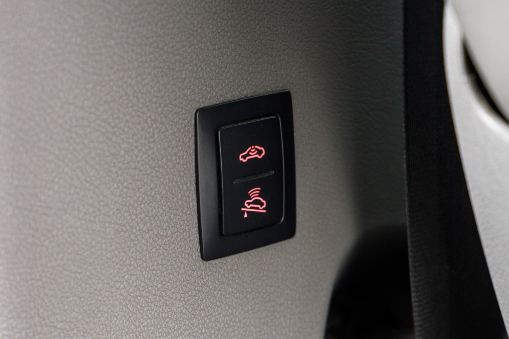 Volkswagen Multivan 2008 photo 19