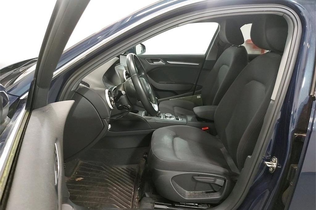 Audi A3 Sportback 2017 фото 2