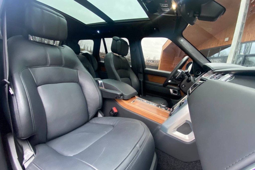 Land Rover Range Rover P400 2018 фото 11