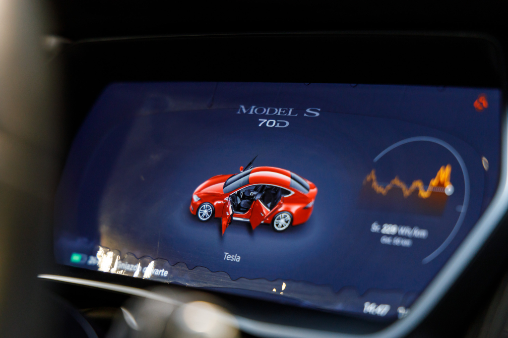 Tesla Model S 70D AWD 2016 photo 24