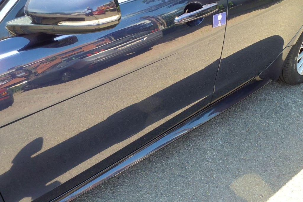 Jaguar XE 2017 photo 16