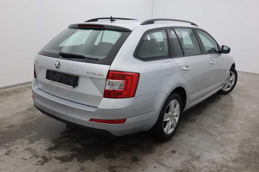 Skoda Octavia Combi 2015 фото 2