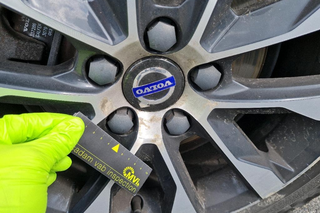 Volvo V60 2017 фото 24