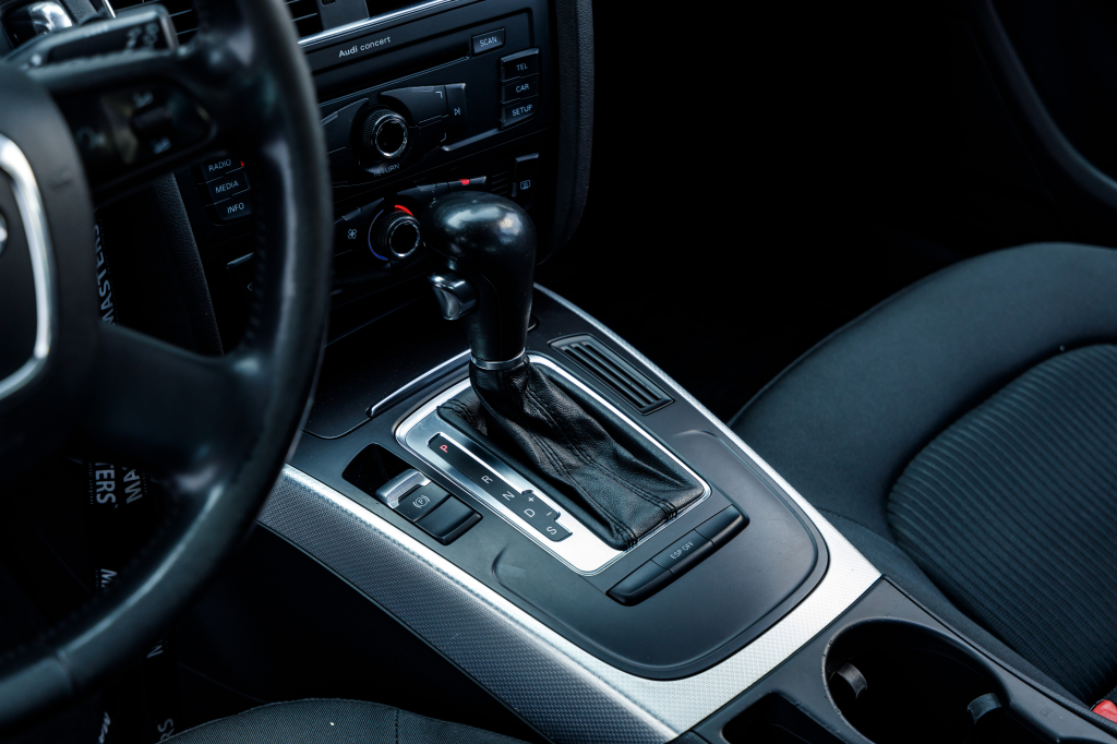 Audi A4 2008 фото 17