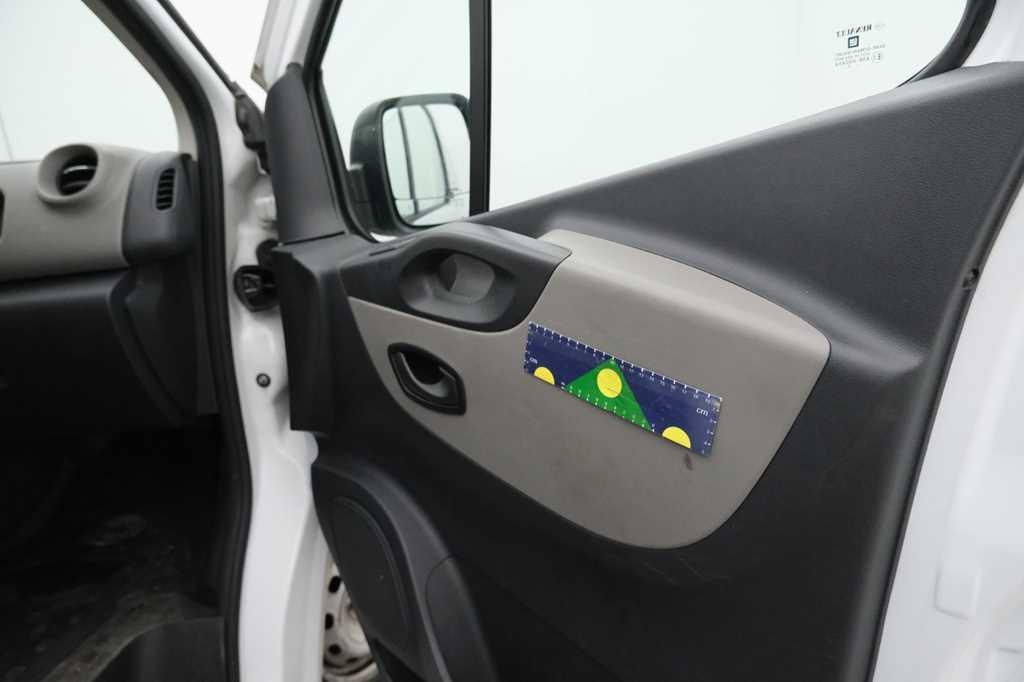 Renault Trafic 2015 фото 40