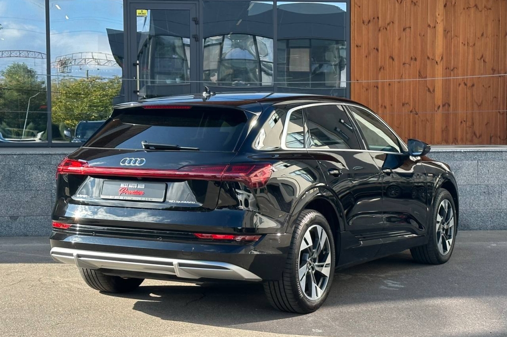 Audi e-tron 71 kWh  Quattro S-Line  2021 photo 5