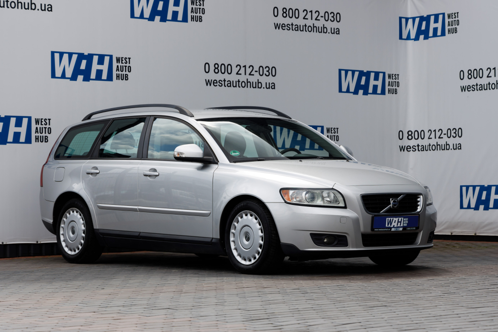 Volvo V50 2009 фото 13