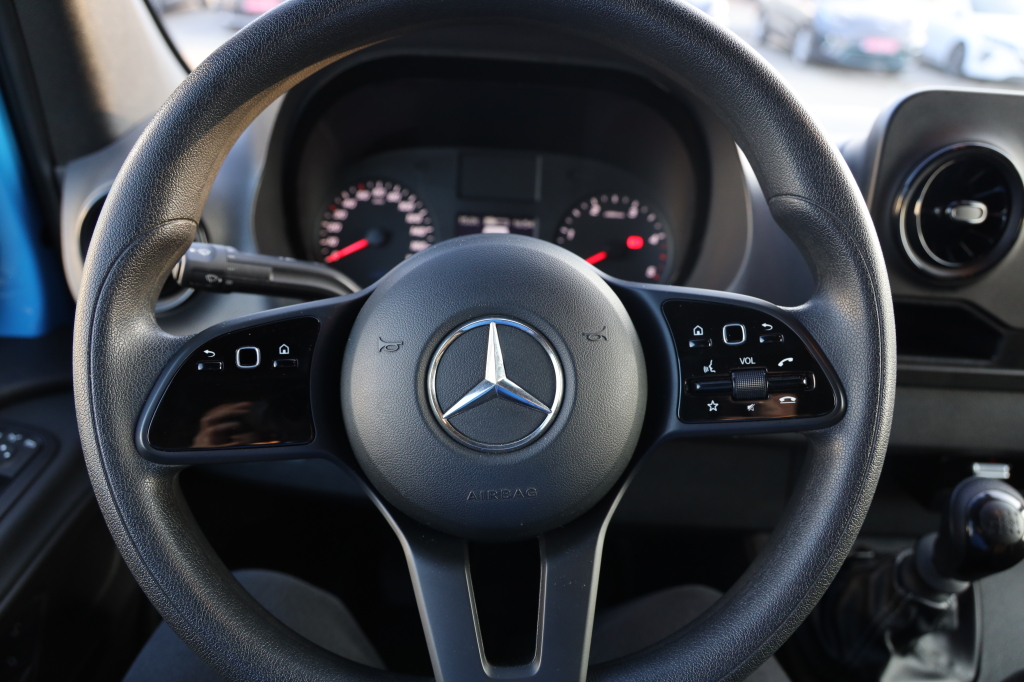 Mercedes-Benz Sprinter 2023 фото 14