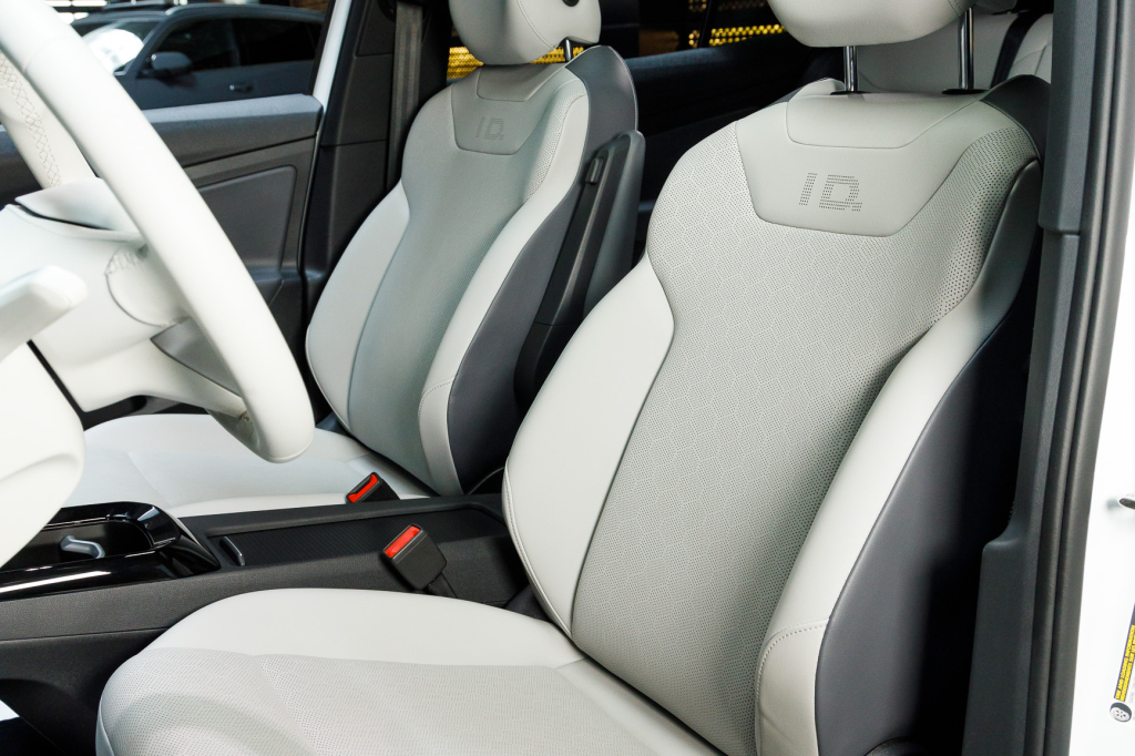 Volkswagen ID.4 1ST Edition 2021 фото 17