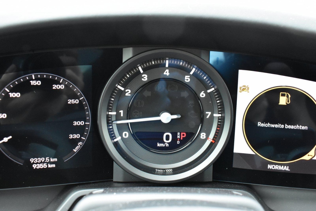 Porsche 992 2021 фото 2