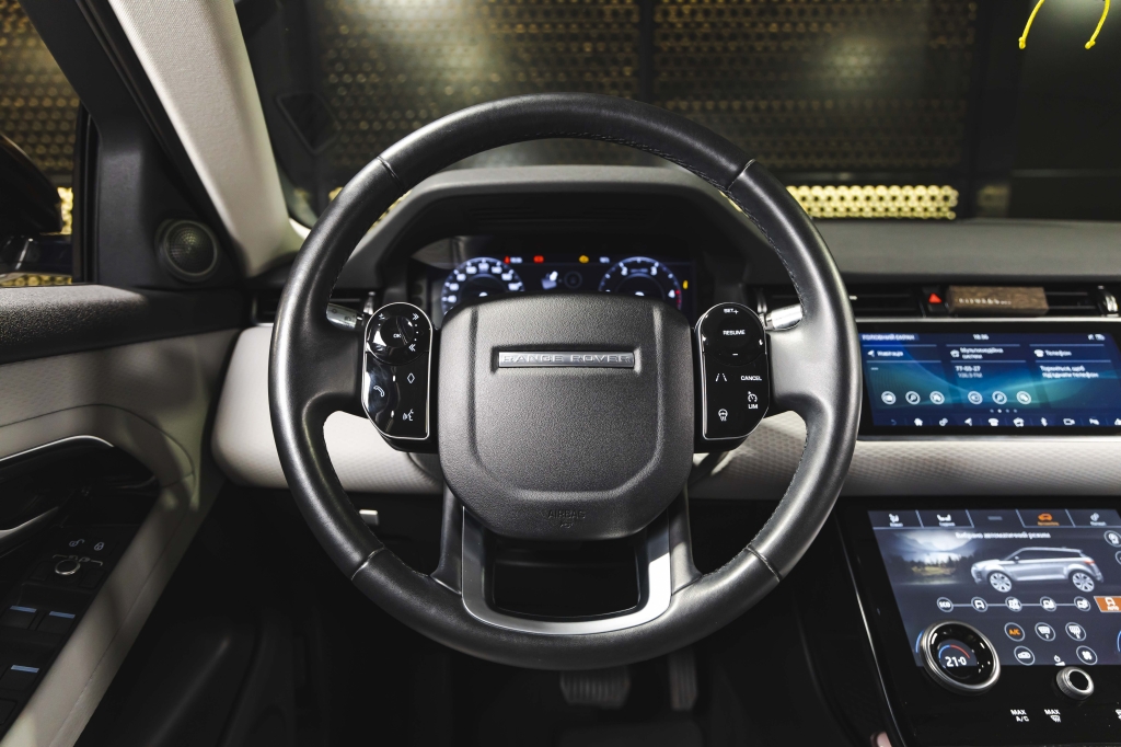 Land Rover Range Rover Evoque 2020 фото 26