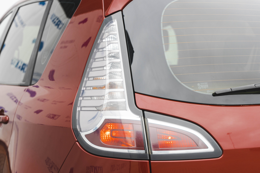 Renault Scenic 2013 фото 9