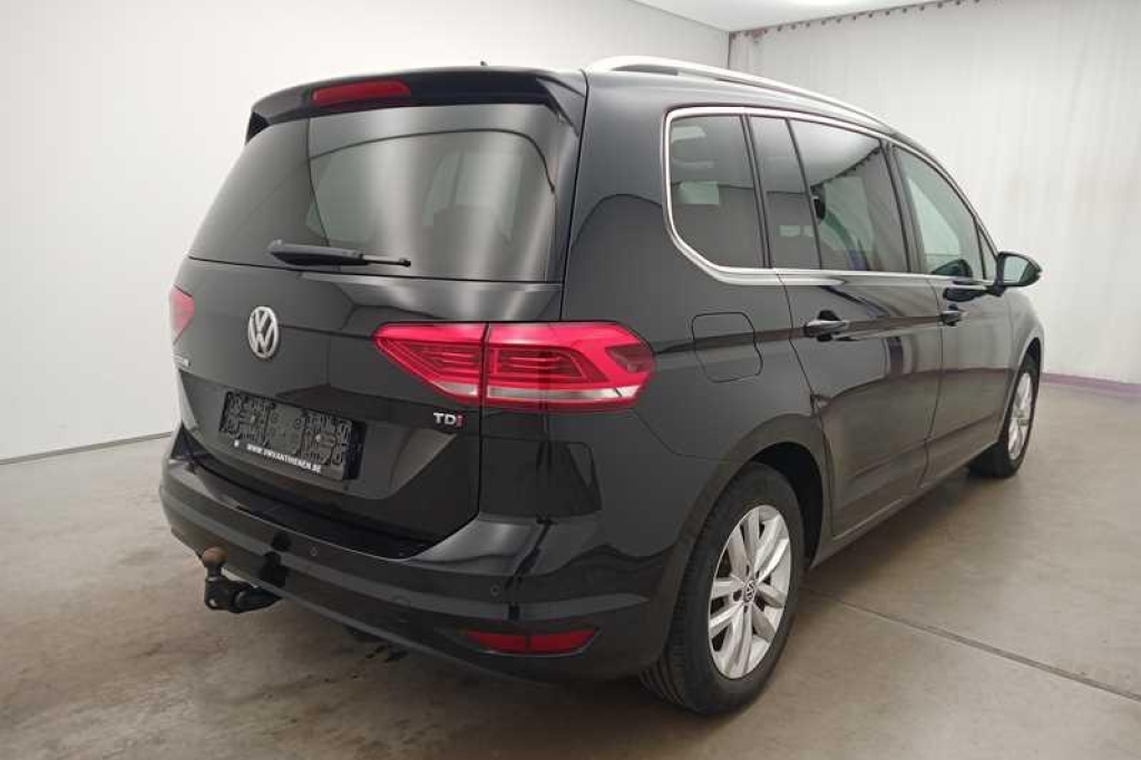 Volkswagen Touran 2016 фото 1
