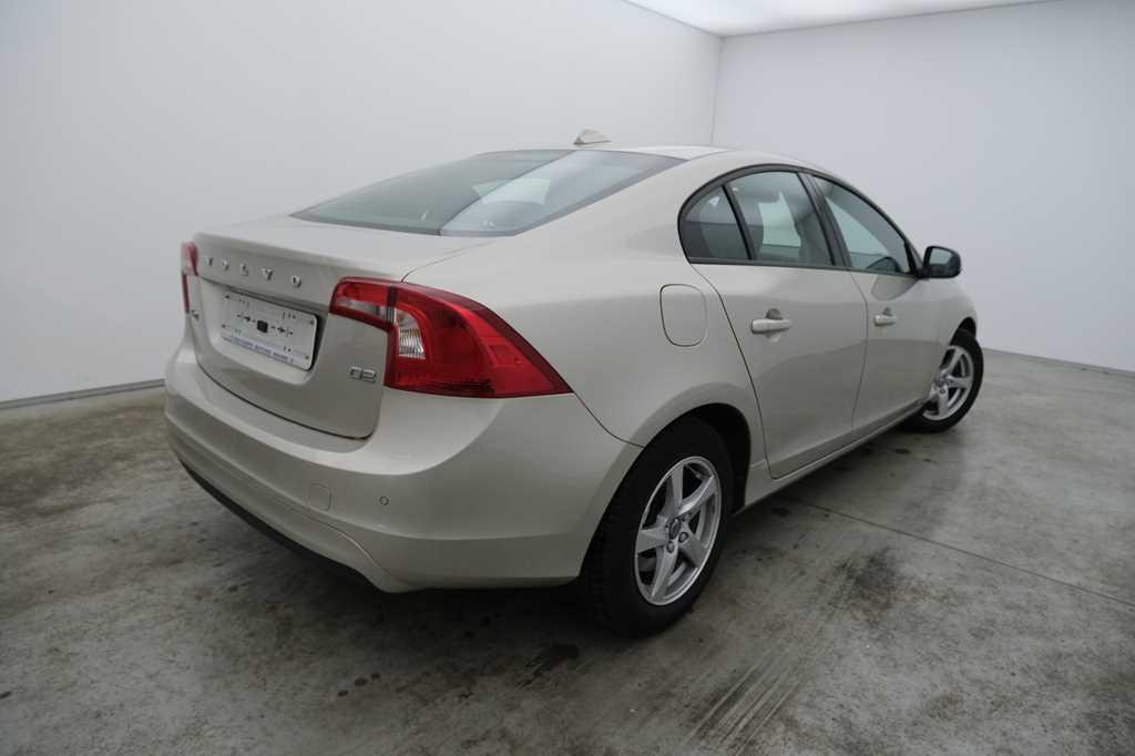 Volvo S60 2017 photo 2