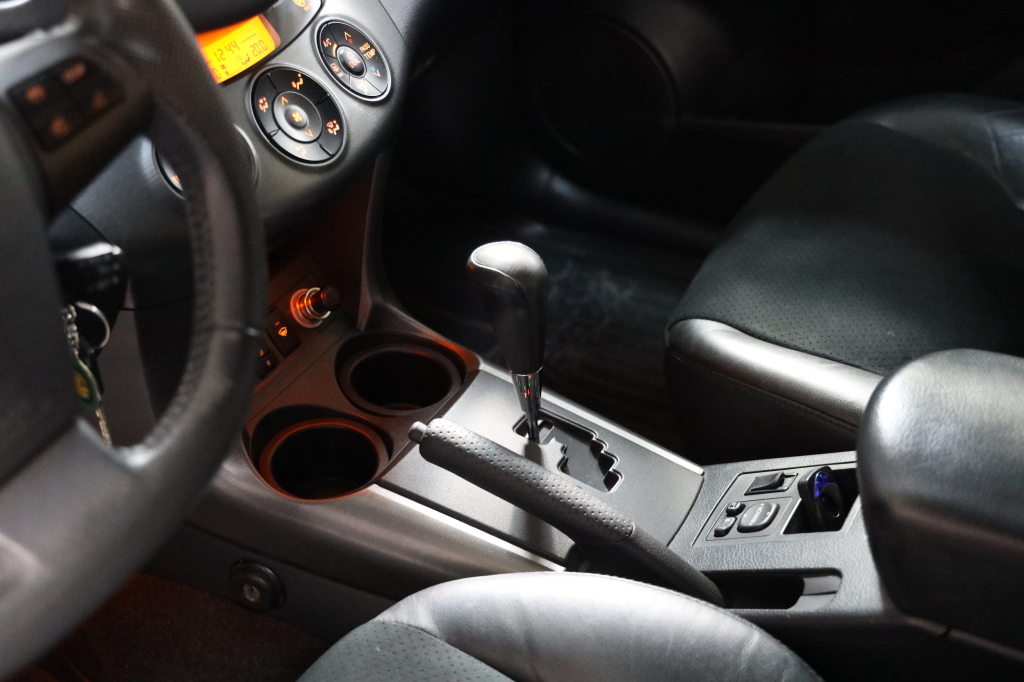 Toyota RAV4 2011 photo 18