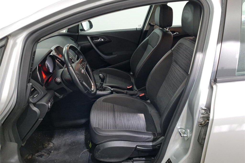 Opel Astra Sports Tourer 2015 photo 5