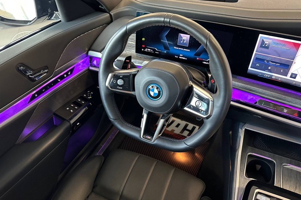 BMW 7 Series 760e  2023 photo 22