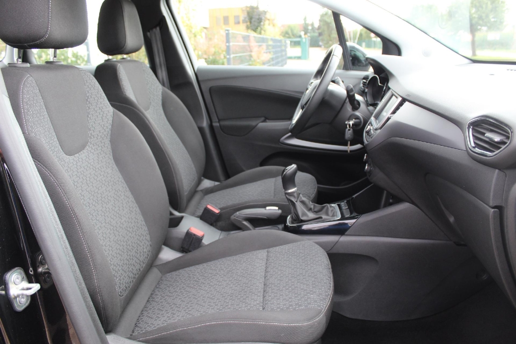 Opel Crossland X 2019 фото 8