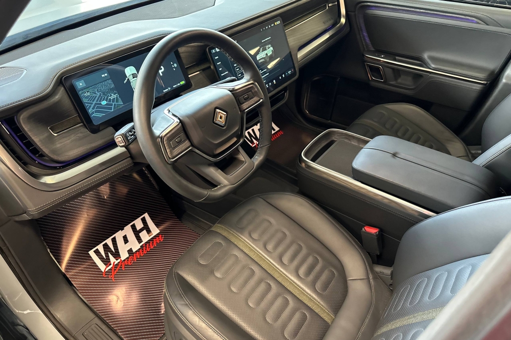 Rivian R1S 2023 photo 7