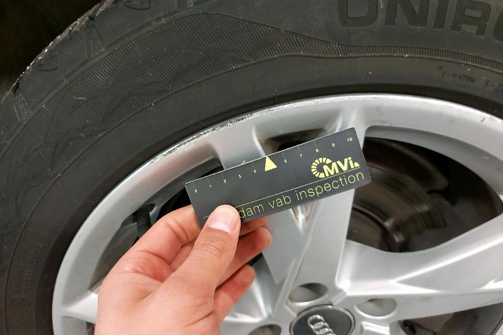 Audi A4 Avant 2016 фото 30