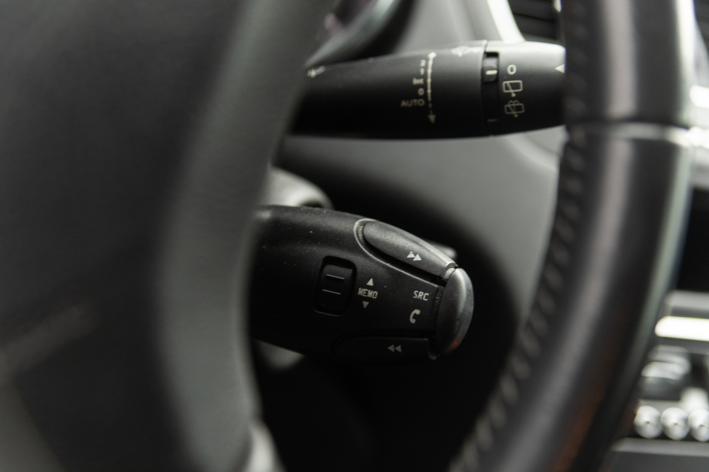 Peugeot 5008 2010 photo 24