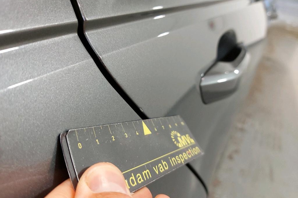 Audi A4 2018 фото 12