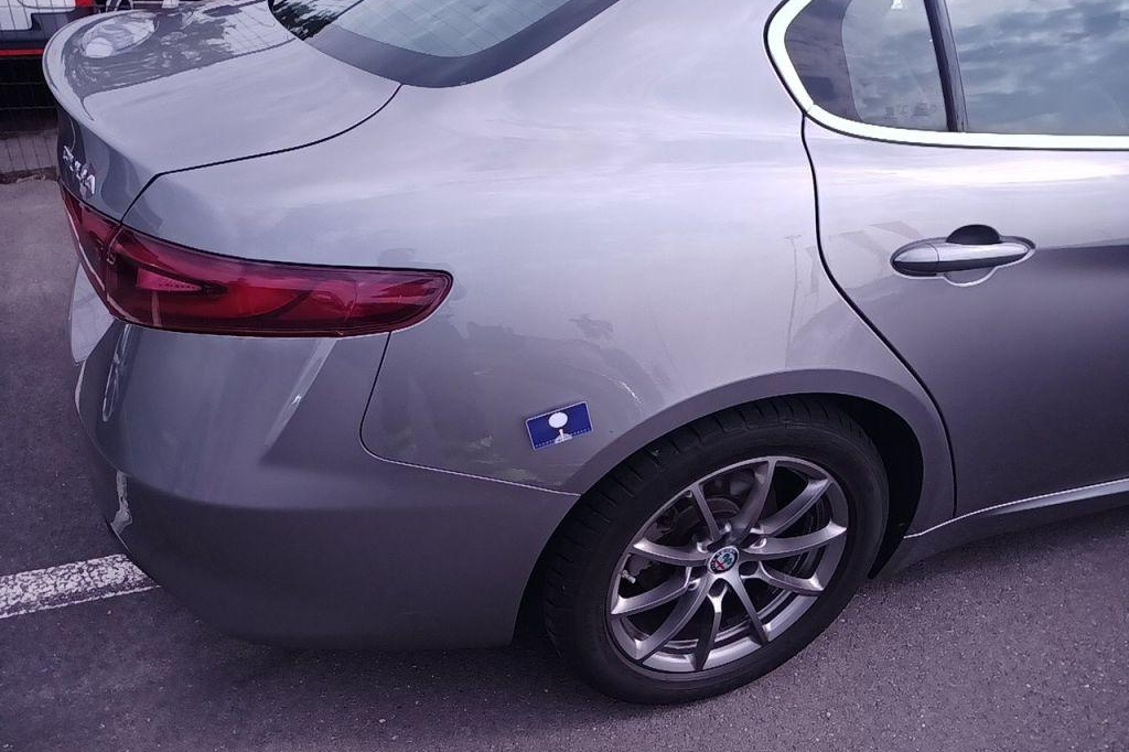 Alfa Romeo Giulia 2017 фото 17