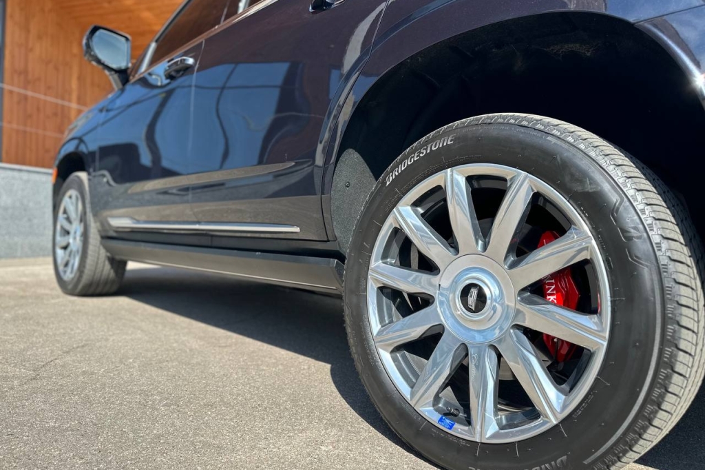 Cadillac Escalade Platinum 4WD 2022 фото 10