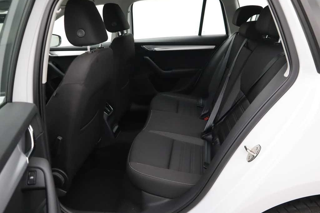 Skoda Octavia Combi 2017 photo 7