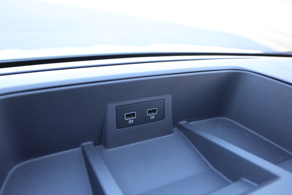 Renault Trafic 2023 фото 28