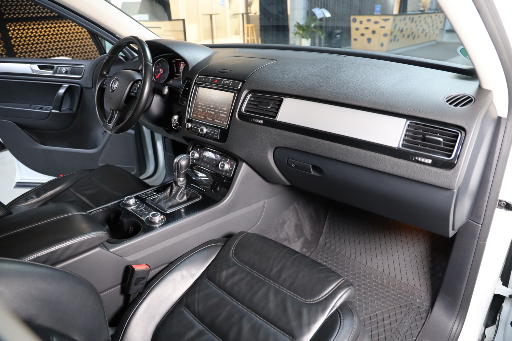 Volkswagen Touareg 2016 photo 13