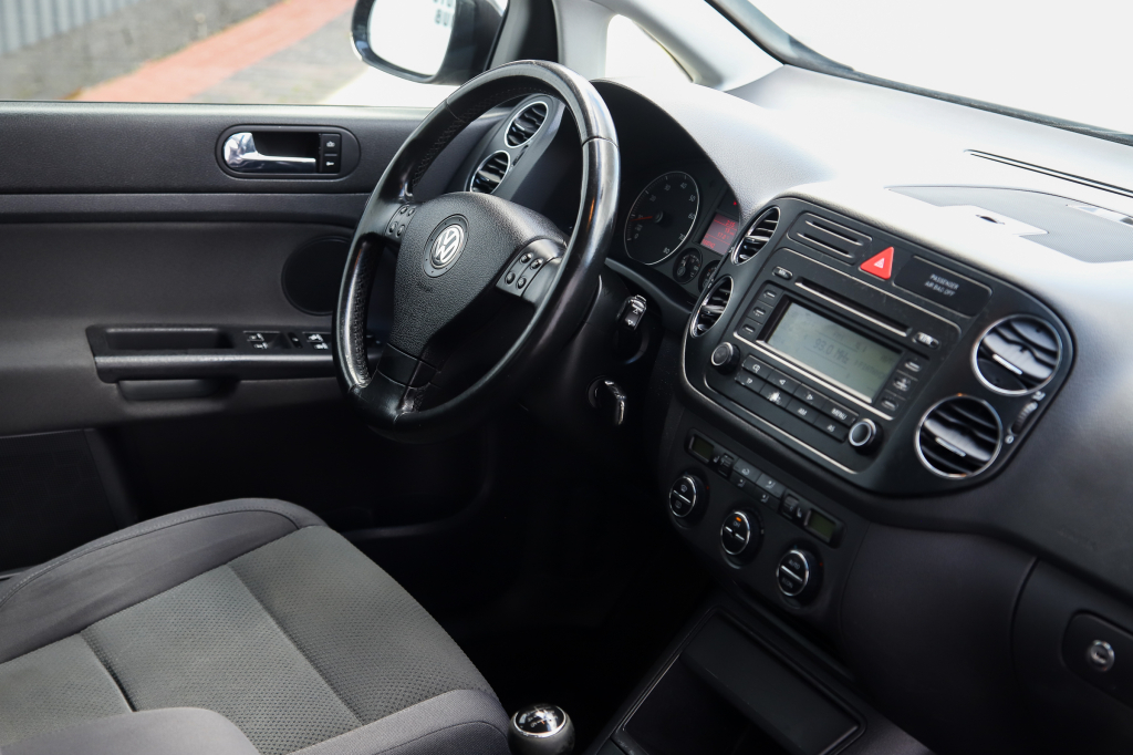 Volkswagen Golf Plus FSI 2005 фото 18